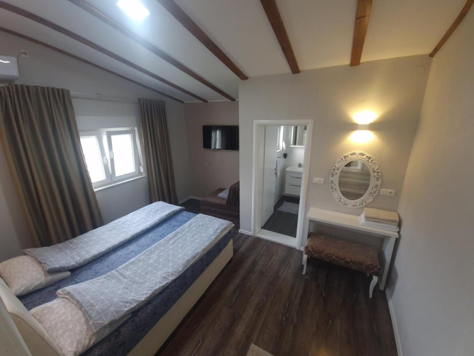 Apartment Oaza Mostar Bagian luar foto