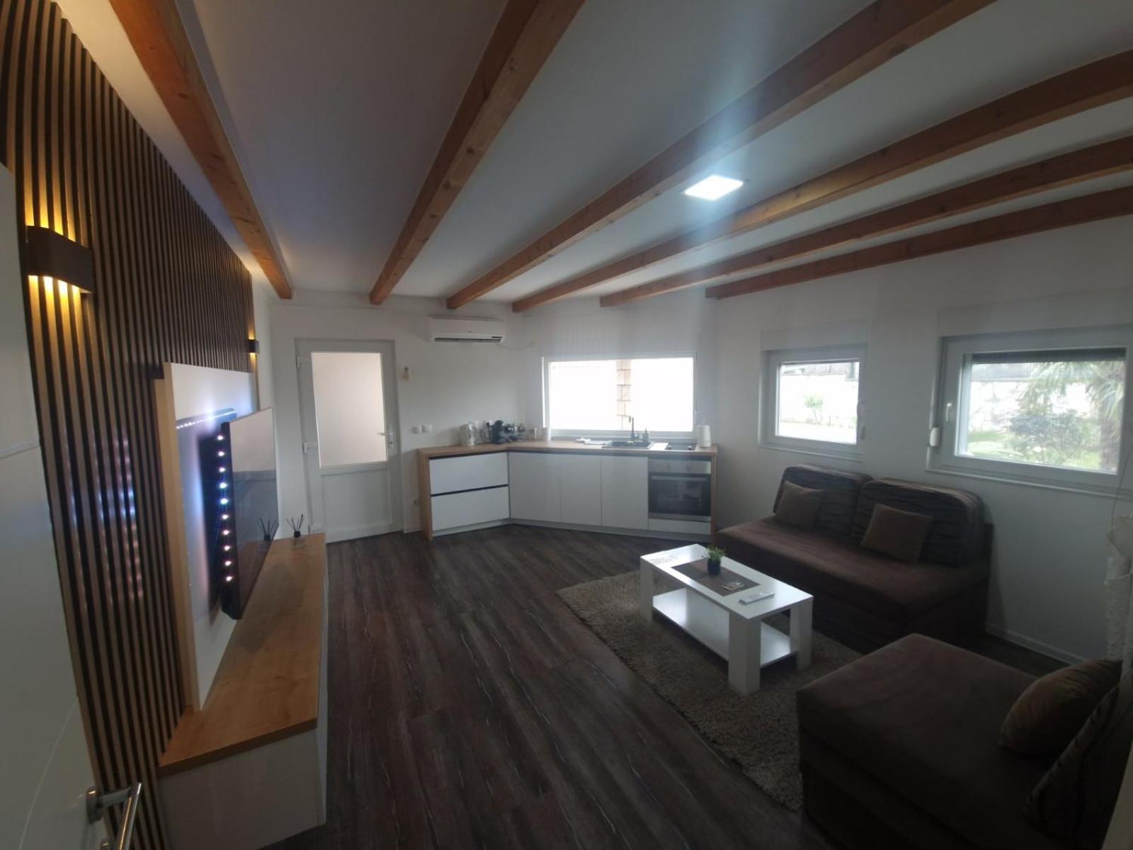 Apartment Oaza Mostar Bagian luar foto