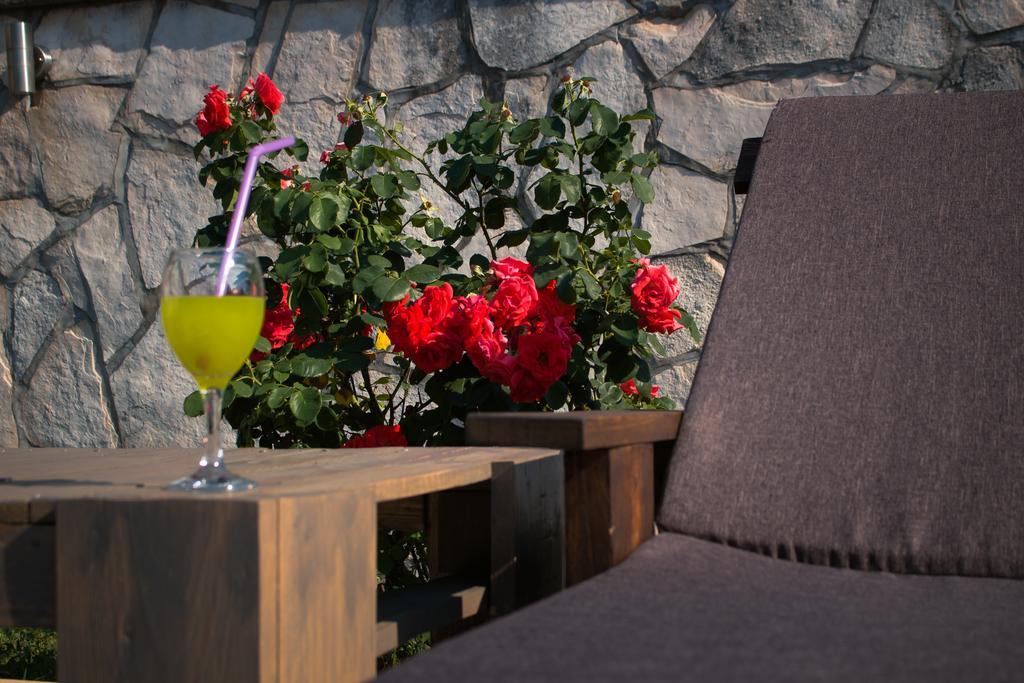 Apartment Oaza Mostar Bagian luar foto